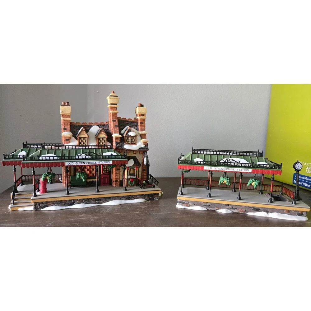 Department 56 Dickens Village Old Queensbridge Station Lighted 2 Piece dept 56‎